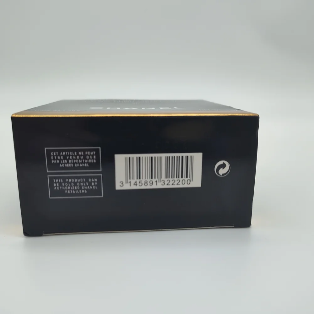 CHANEL Black & Gold Loose Finish Powder with Brush
